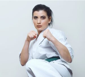 ImageWomanKarate