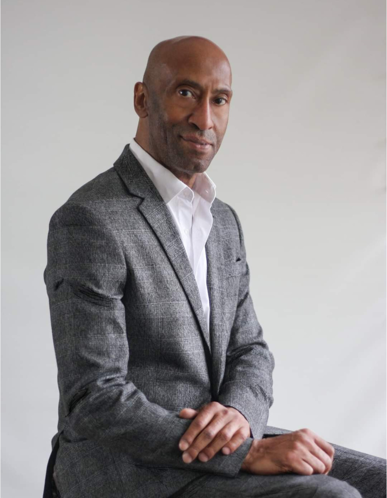 Winston Brown, six-time Dutch national karate champion and founder of BodyFitnessAtHome